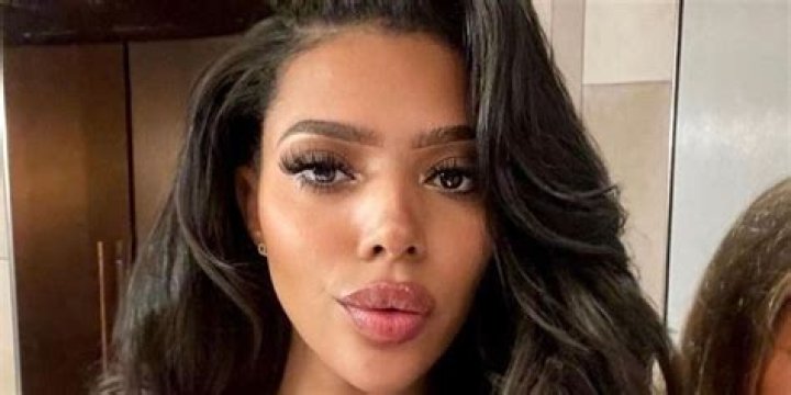 Amber Beckford Love Island Age, Height, Wikipedia, Instagram, Boyfriend, Background