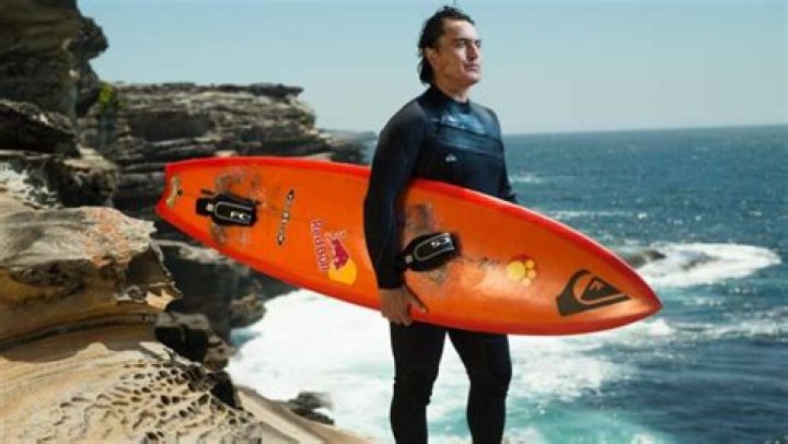 Australian Survivor Ross Clarke-Jones Wiki, Bio, Age, Height, Wife, Net Worth, Married Life, and Family!!