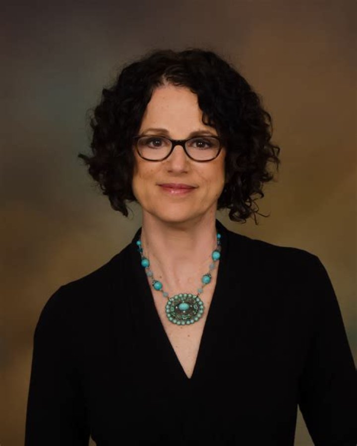 Author Robin Diangelo Wiki, Bio, Age, Height, Husband, Net Worth, Instagram, Background!!