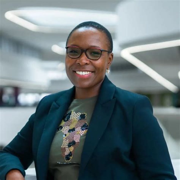 Basani Maluleke Biography: Age, Salary, Husband, Net Worth, Sister, African Bank, Father