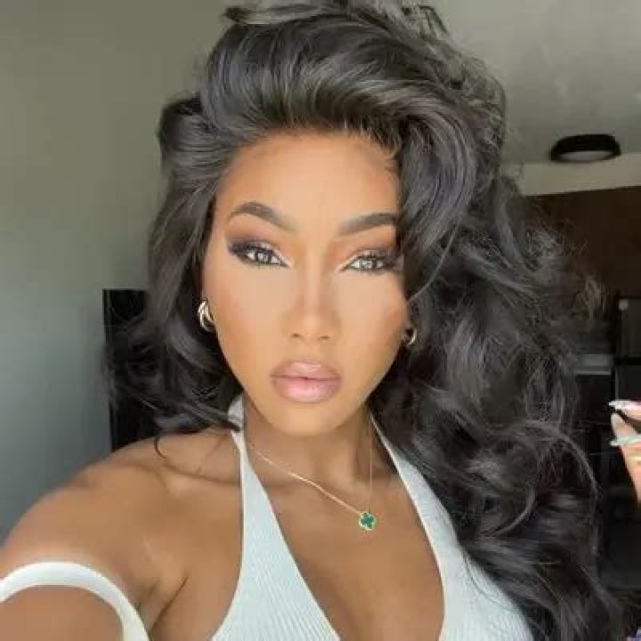 Charlie Kamale Biography: Age, Surgery, Twitter, Net Worth, YouTube, Height, Blog, Boyfriend, News