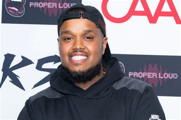 Chunkz Biography: Net Worth, Age, Real Name, Football, Instagram, Girlfriend, Weight Loss, YouTube, Twitter, Instagram, Wikipedia