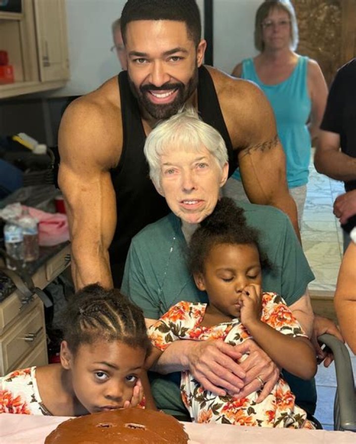 David Otunga Biography: Age, Net Worth, Instagram, Spouse, Height, Wiki, Parents, Siblings, Awards, Movies