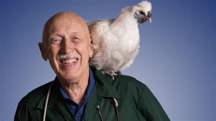 Dr. Jan Pol Biography: Height, Age, Wife, Children, Net Worth, Parents, Nationality, Nat Geo Wild