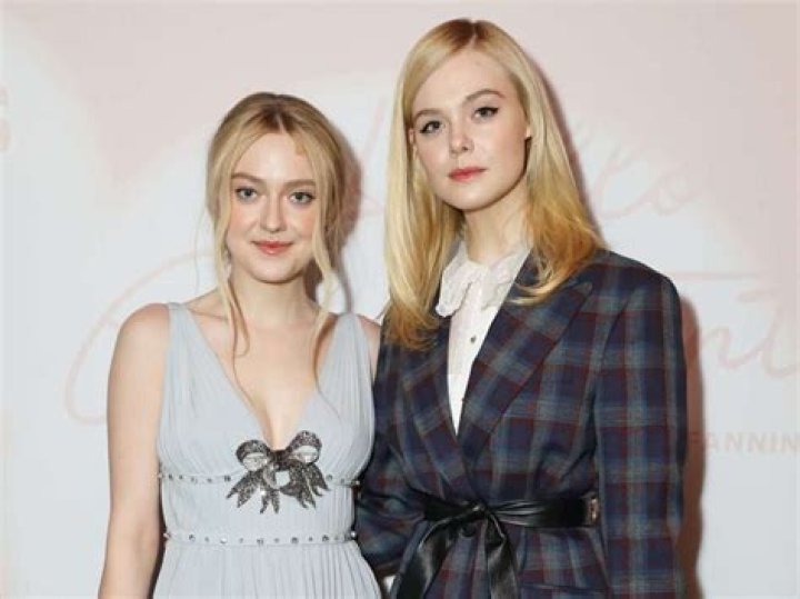 Elle Fanning Biography: Age, Movies & TV Shows, Net Worth, Instagram, Parents, Height