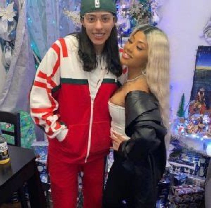 Explore Hennessy Carolina Wiki Facts, Who Is Hennessy Carolina Girlfriend?