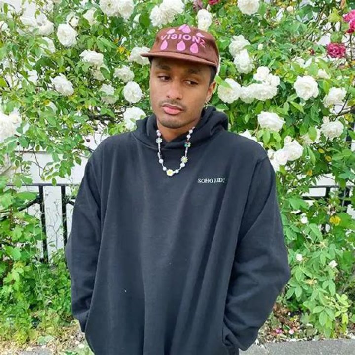 Icykof Biography: Real Name, Age, Net Worth, Girlfriend, Bracelet, Wiki, Pictures