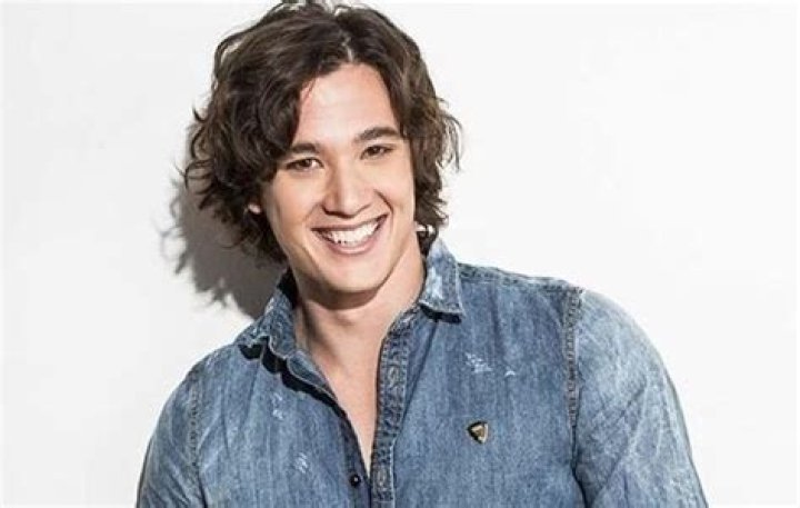 Is Chai Hansen Married To His Wife Or Dating New Girlfriend?