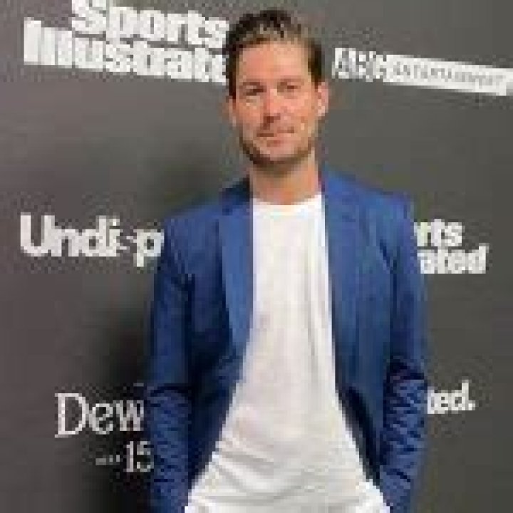 Is Craig Conover Gay? His Age, Net Worth, Girlfriend, Birthday, Wiki, Facts