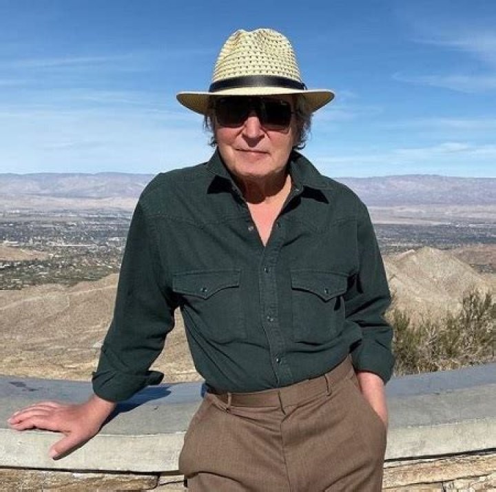 Know All About Kim Lee Father Daniel Segal! His Wikipedia, Age, Height, Wife, & More