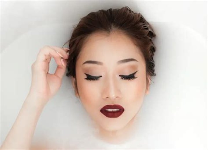 Nicole Choo Biography: Age, Instagram, Boyfriend, Net Worth, Books, Parents