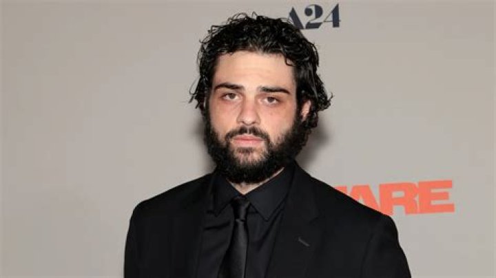 Noah Centineo Biography: Movies, Age, Parents, Net Worth, Instagram, Height, Girlfriend, Movies & TV Shows, Wiki