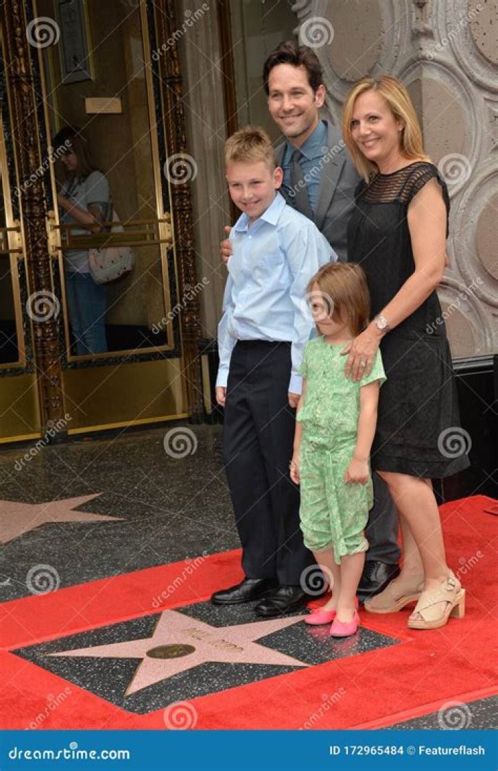 Paul Rudd's wife Julie Yaeger Biography: Age, Net Worth. Parents, Height, Instagram, Children, Spouse