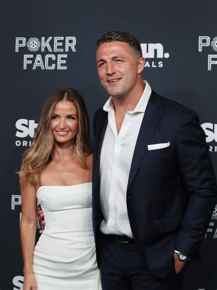 Phoebe Hooke Age, Height, Wikipedia, Sam Burgess Ex-Wife