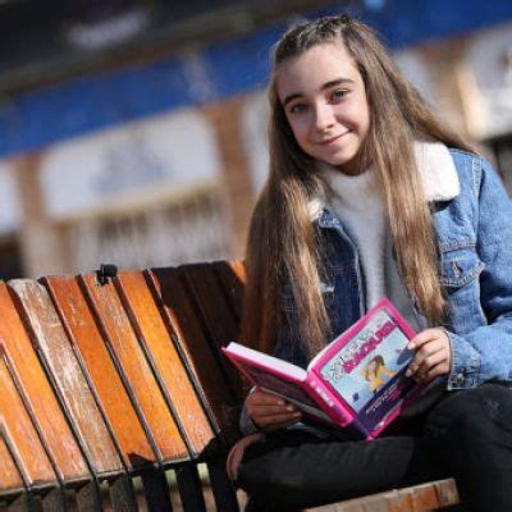 Raquel Navarro- Age, Net Worth, Height, Parents, Nationality