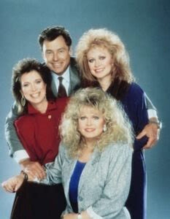 Sally Struthers Biography: Age, Children, Parents, Husband, Awards, Movies, Net Worth
