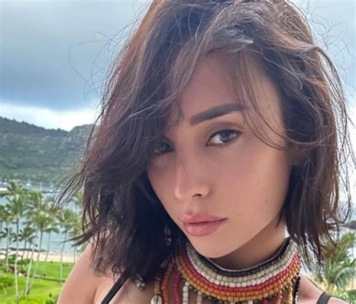 Veronica Perasso Biography: Boyfriend, Net Worth, Age, Pictures, Height, Videos, Instagram