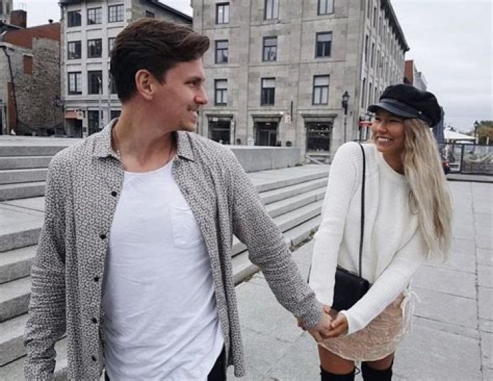 Who is Alex Centomo Boyfriend Turned Fiancé, Are They Married?